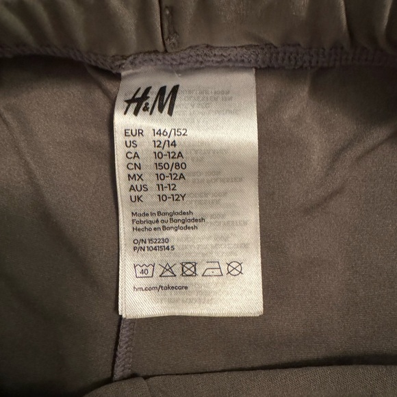 H&M Boys Swim Trunk (tight fit) or Girls Swim Bottom Size 12/14 ITEM #1004 - Picture 3 of 4